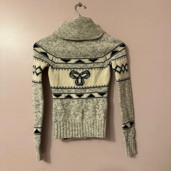 Aritzia TNA Sea  to Sky 100% Lambswool Sweater Women Size XS? - Picture 3 of 10